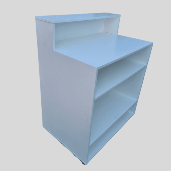 Balta bāra lete no MDF materiāla.