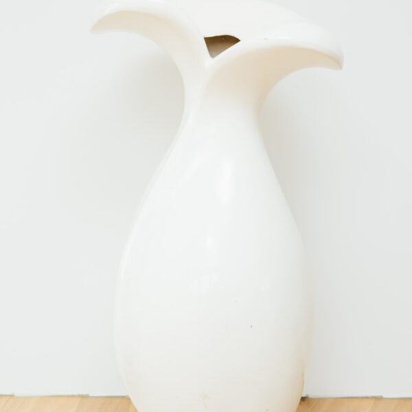 Balta vai melna vāze