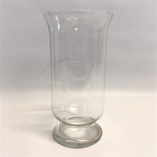 Stikla vāze uz kājas