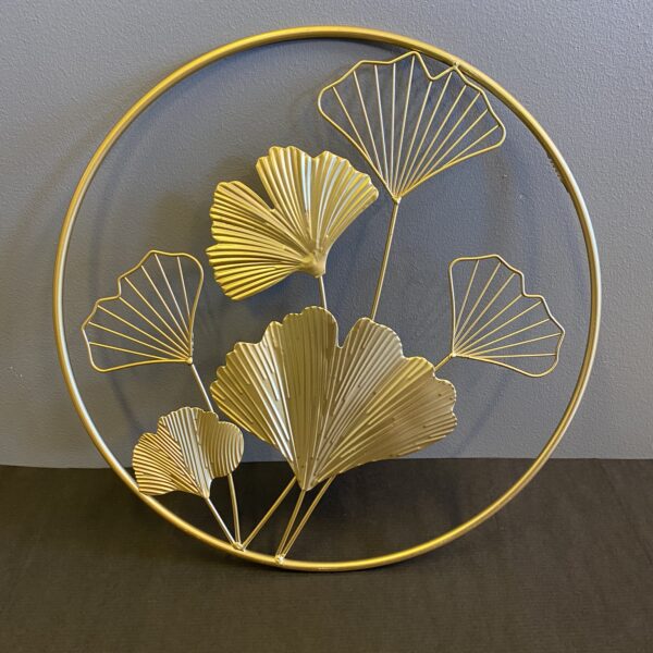 Zeltīts sienas dekors