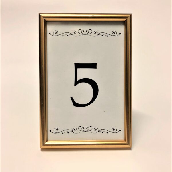 Foto rāmītis ar zelta maliņu.