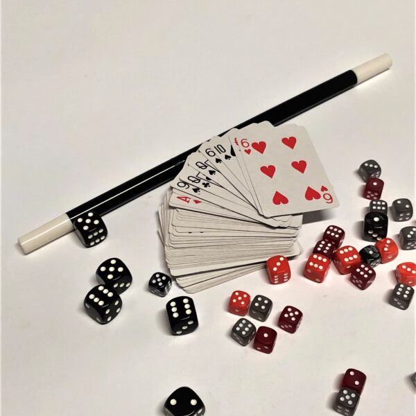 Melna burvju nūjiņa.