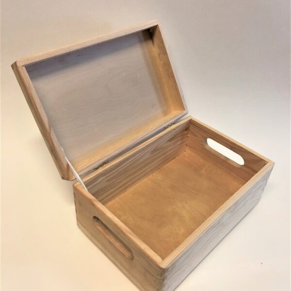 Koka kaste ar vāku.