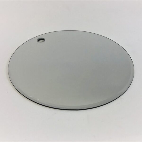 Iekarināms spogulis apaļā formā.