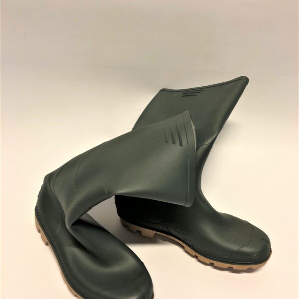 Gumijas zābaki zaļā krāsā dekoratīvai lietošanai.