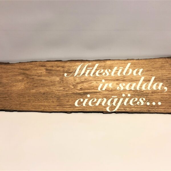 Dekoratīva priednes plāksne.