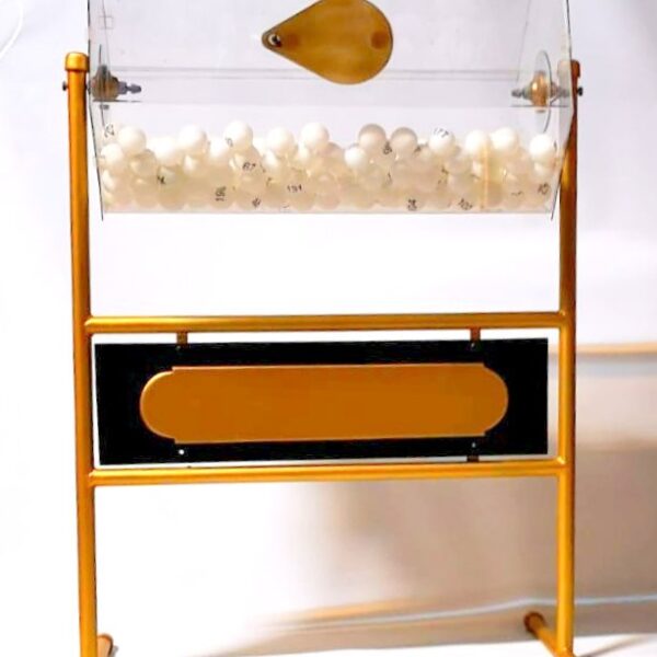 Lototrons ar baltām bumbiņām