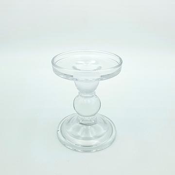 Klasisks stikla svečturis